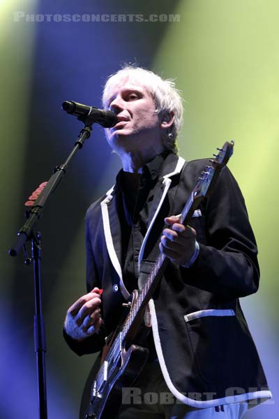 FRANZ FERDINAND - 2017-08-25 - SAINT CLOUD - Domaine National - Grande Scene - 